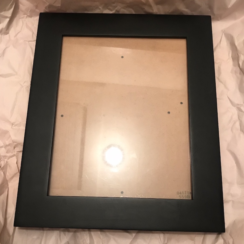 Picture Frame Set 1 Gold Picture Frame 10x8 and 1 Black Picture Frame 10x7-8